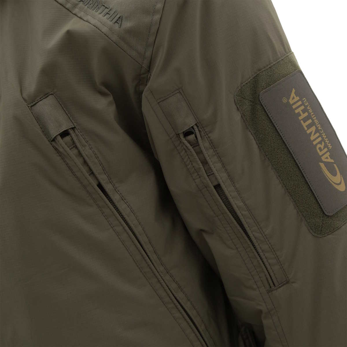 chest and arm pockets on carinthia olive 5.0 mig jacket