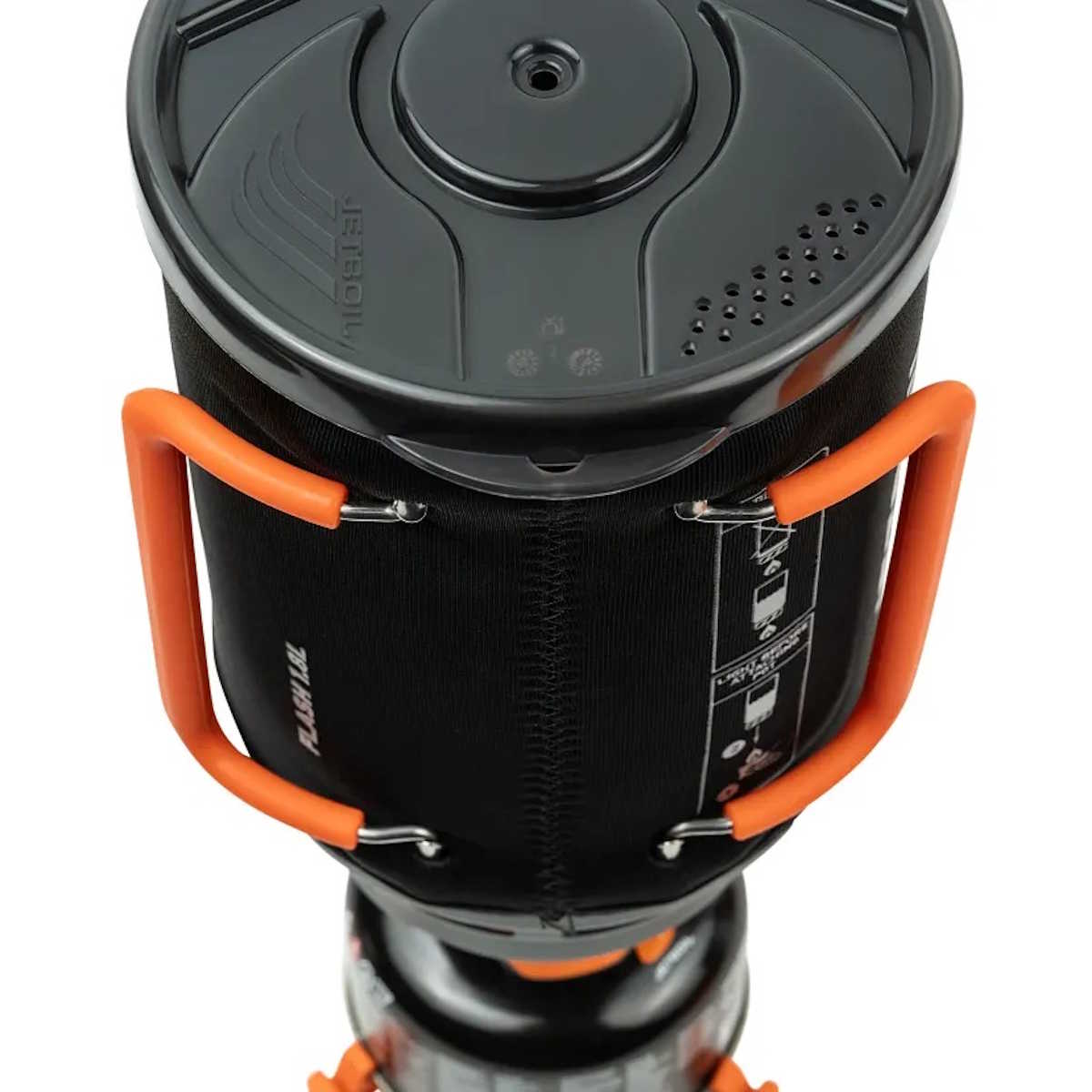 collapsible handles on 1.8l jetboil flash fast boil system black