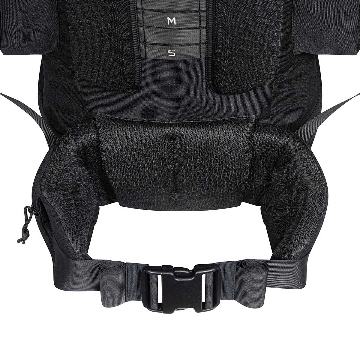 hip belt on 66l black highlander forces elite pack