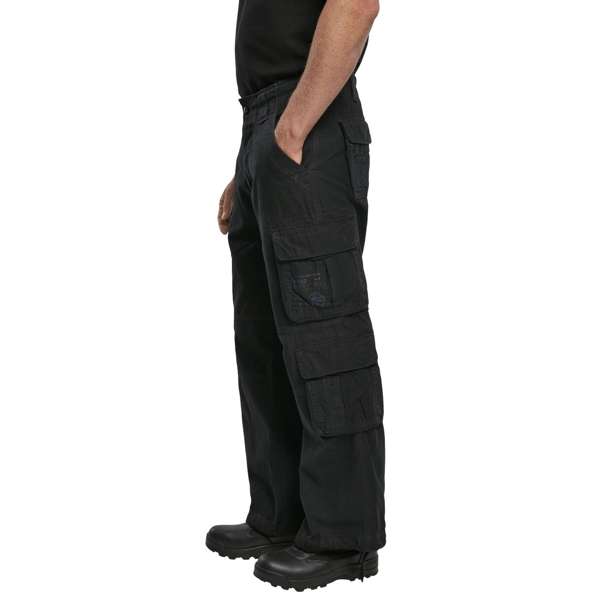 side leg cargo pockets on brandit pure vintage black trousers