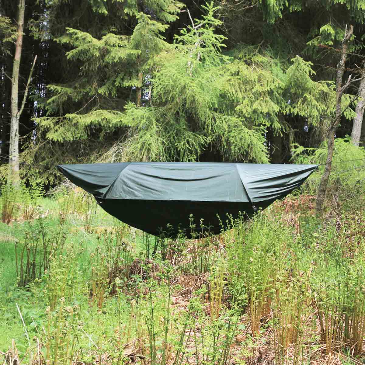 olive green dd superlight jungle hammock in woodland