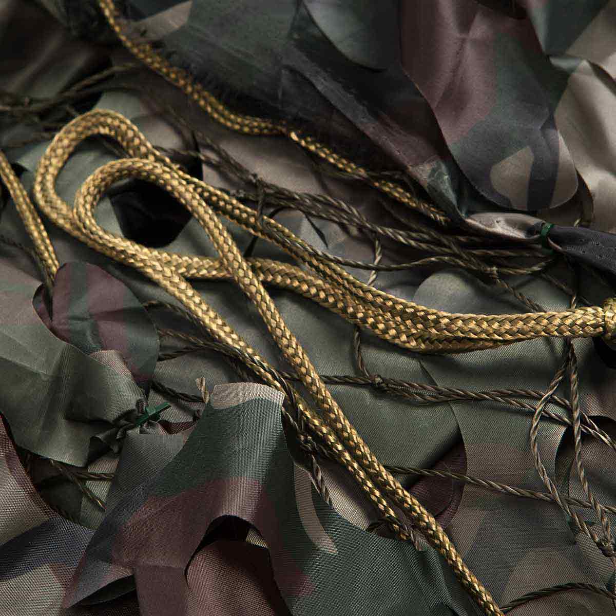 rope attachment of woodland camouflage net