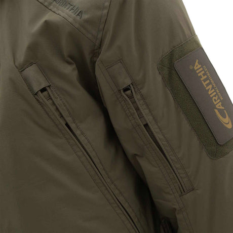 chest and arm pockets on carinthia olive 5.0 mig jacket