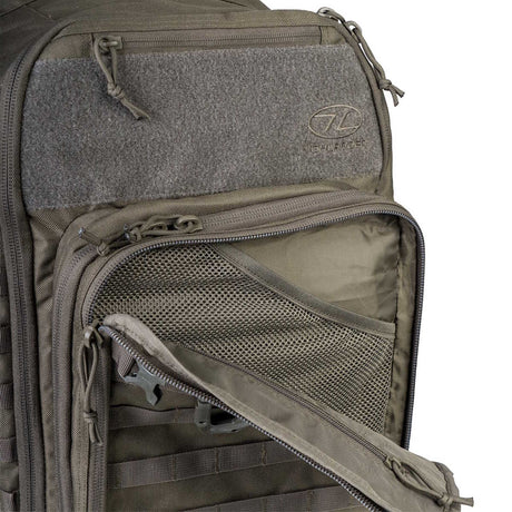 highlander ranger green 45l harrier full clamshell pack with inner pocket and sleeve