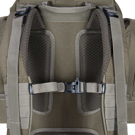 sternum strap of highlander ranger green 33l forces elite pack