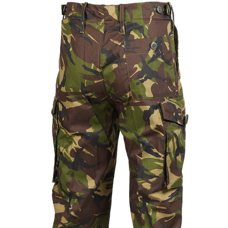   rear close up of s95 dpm army combat trousers